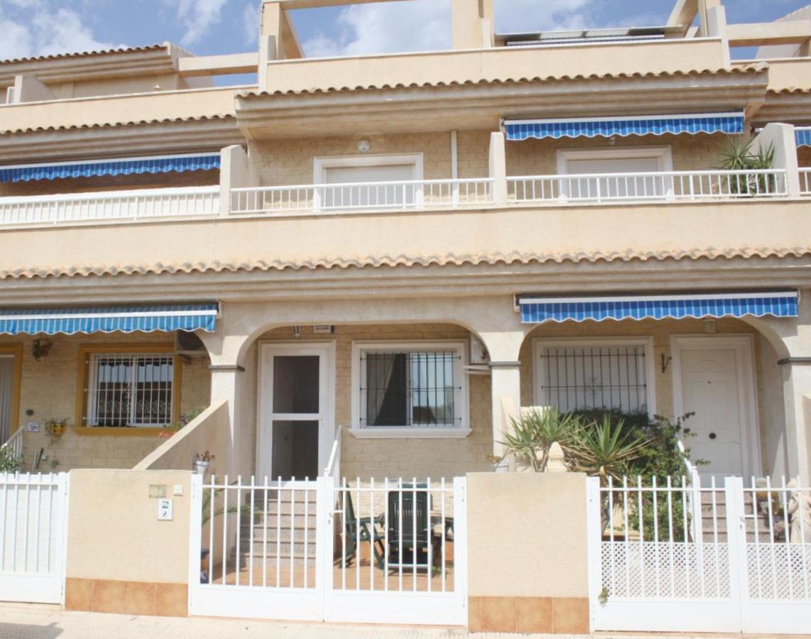 Town House Villa Los Nietos Exteriör bild